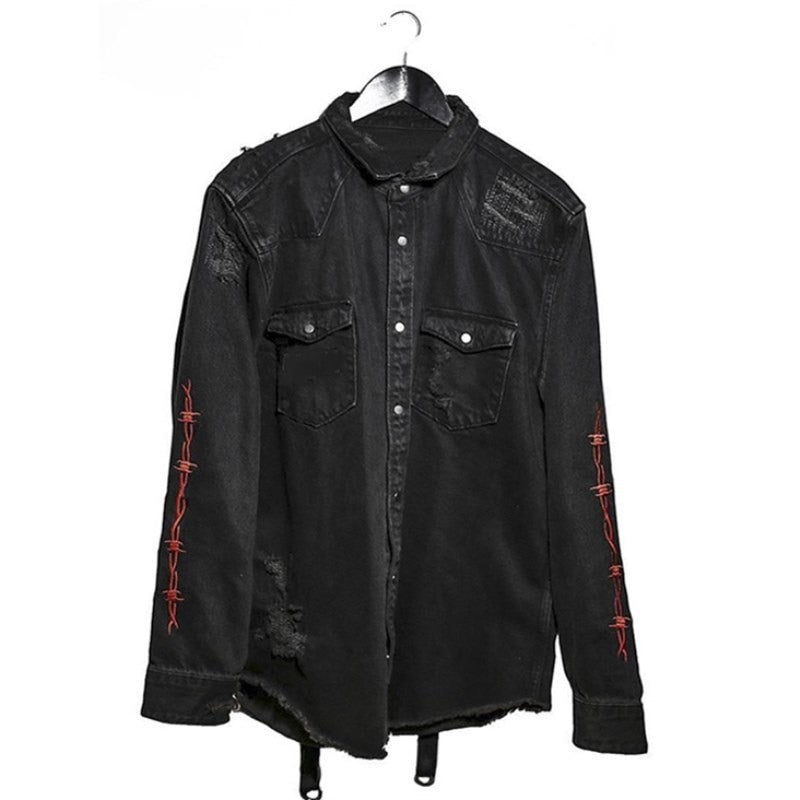 Chaqueta rockera de denim negro con calaveras